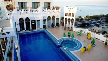 Outdoor pool, pool umbrellas