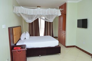 Deluxe Twin Room | Egyptian cotton sheets, premium bedding, individually decorated - Abba Hotel (Kampala)
