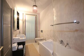 Dobbeltrom, privat bad | Innvendig