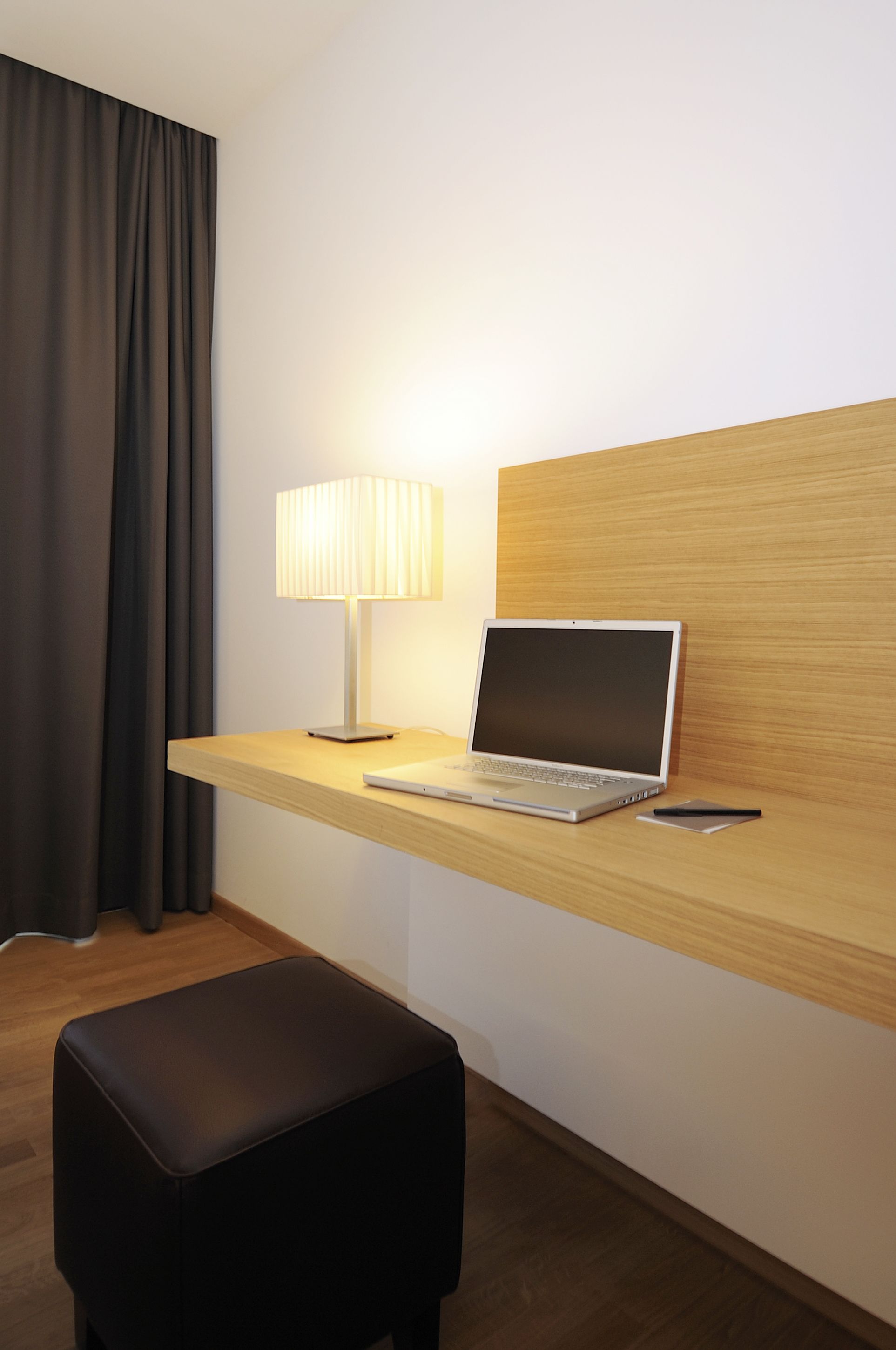 standard double room | living area | flat-screen tv