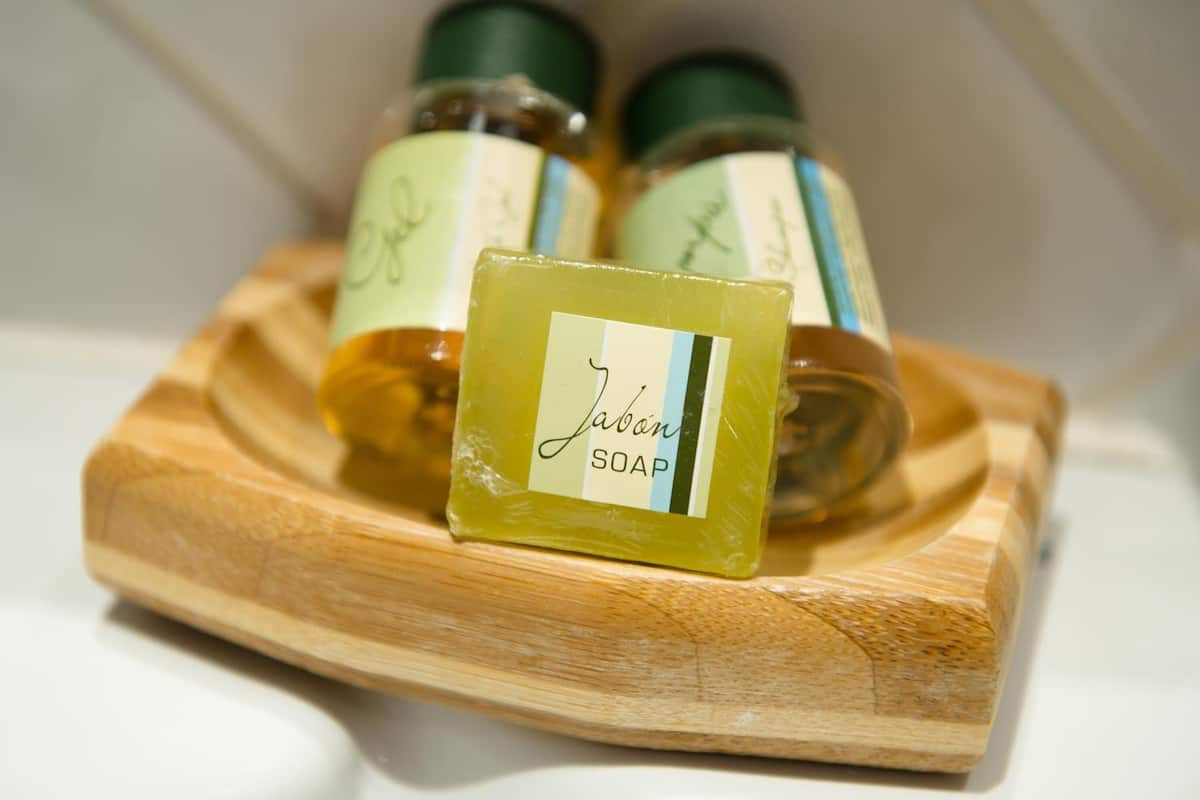 shower, free toiletries, towels