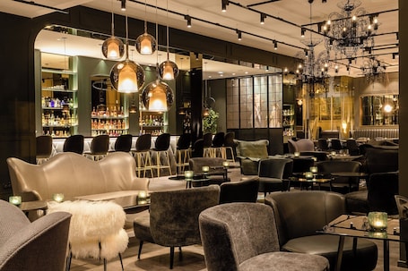 Motel One Paris-Porte Dorée