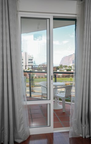 View from room - Forum Apartment (Funchal)