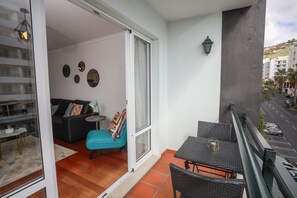 Apartment, 1 Bedroom, Balcony, Partial Sea View | Balcony - Forum Apartment (Funchal)