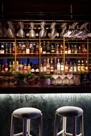 بار (في المنشاة)