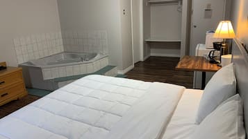 Standaard kamer, 1 kingsize bed | Een bureau, gratis wifi, beddengoed