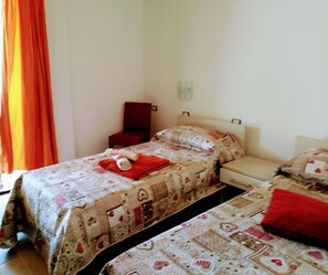 Phòng đôi hoặc 2 giường đơn, quang cảnh núi | Bộ đồ giường cao cấp, giường gấp/giường phụ (phụ phí)