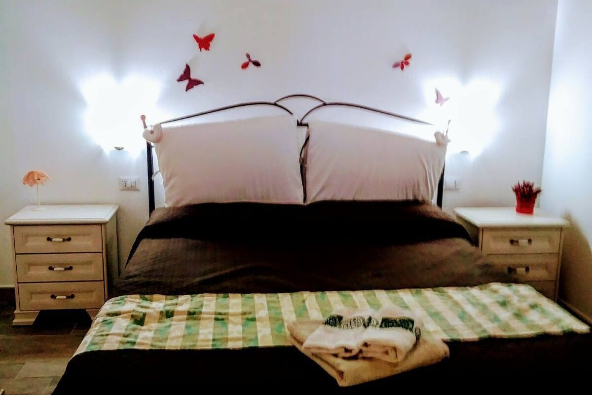 Kamar Double, pemandangan kebun | Seprai premium, tempat tidur lipat/tambahan, dan Wi-Fi gratis