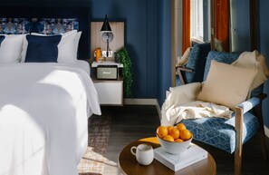 Monolocale | Biancheria da letto ipoallergenica, una cassaforte in camera