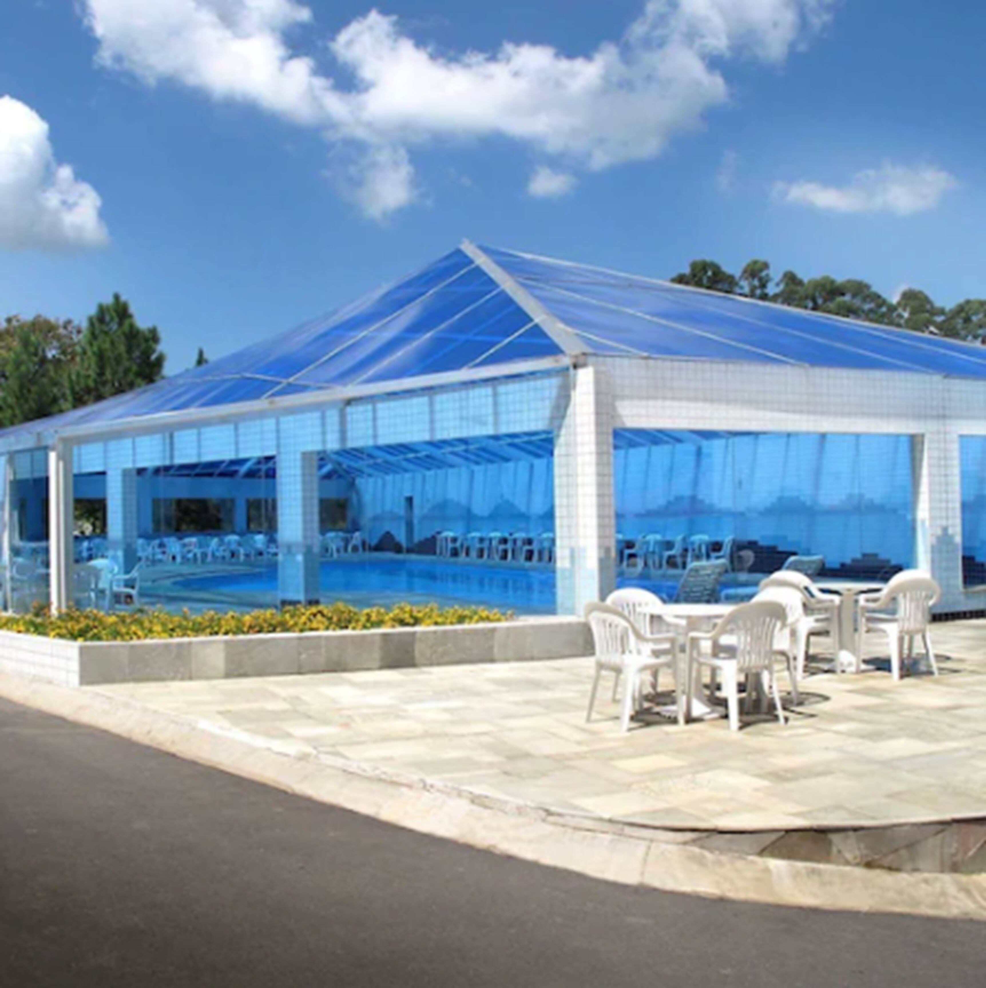 2 indoor pools, 3 outdoor pools, pool umbrellas, pool loungers