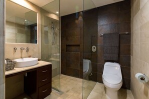 Condo | Bathroom | Shower, towels - Via 38 By CocoBR (Playa del Carmen)
