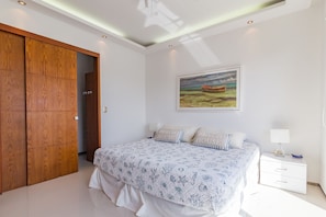 Condo | 2 bedrooms, free WiFi - Menesse Quinta Mar By CocoBR (Playa del Carmen)
