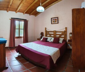 Comfort Bungalow, 2 Bedrooms, Garden View | 2 bedrooms, Select Comfort beds, individually furnished, blackout drapes