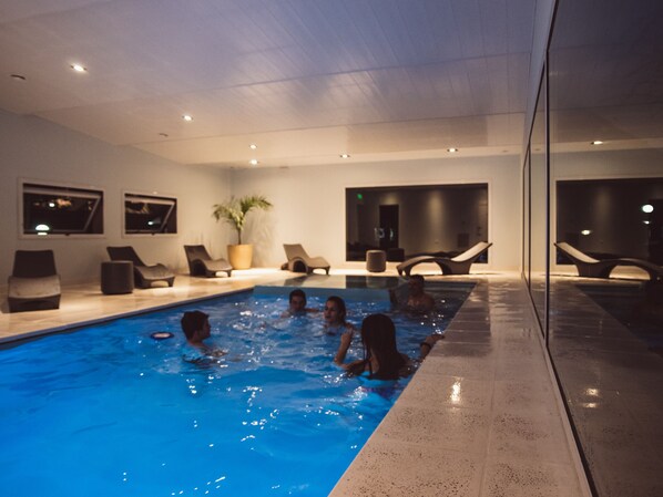 Outdoor pool, pool loungers
