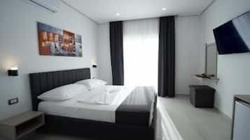 Deluxe Room | Free WiFi, bed sheets