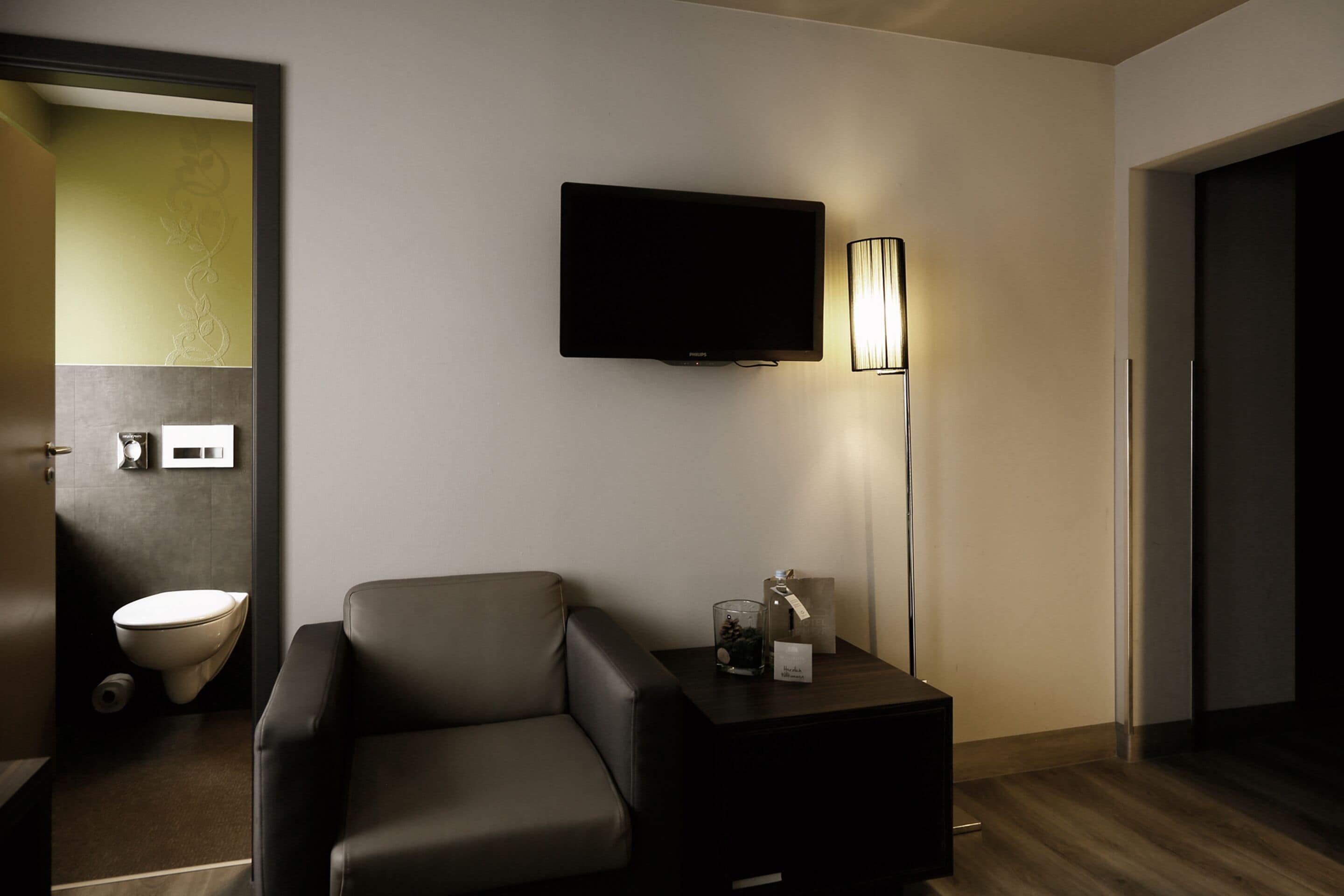 business double room single use | 1 bedroom, premium bedding, down duvets, in-room safe