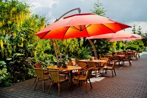 Terrace/patio - Hotel Groman (Raszyn)