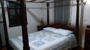 Desk, iron/ironing board, free WiFi, bed sheets