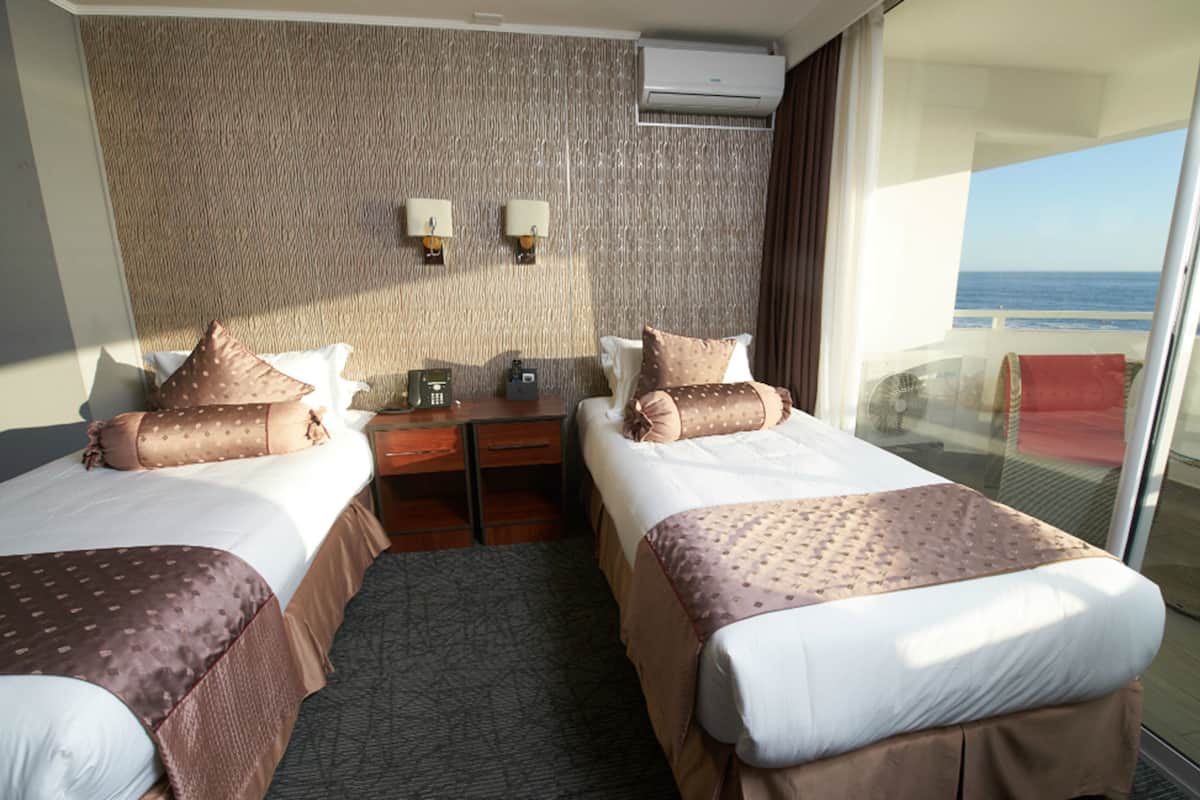 Executive Double Room, 2 Single Beds
