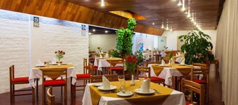 Camino Real Hotel
