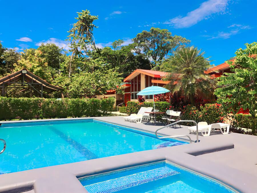 28-inch flat-screen TV with cable channels, TV