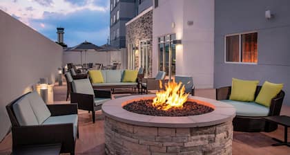 Fairfield Inn & Suites by Marriott Harrisburg International Airport