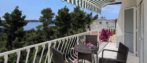 Appartement, 2 chambres, vue mer | Balcon
