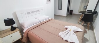 Maxy's Inn Hotel & Suite