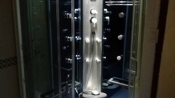 Honeymoon Suite, 1 Bedroom, Hot Tub | Jetted tub