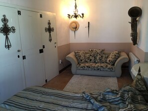 Room - El Asiento Del Azar (Banyeres del Penedes)