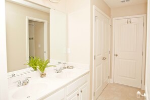 Bathroom - OA24 Solterra 6BR Pool Home GRoom (Davenport)