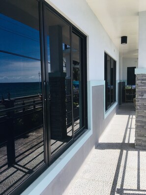 Deluxe Double Room, 1 Queen Bed, Non Smoking, Ocean View | Terrace/patio