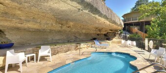 Lake Travis Bungalow: Casita Golden Rod (#2)