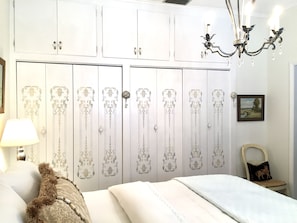 2 chambres, bureau, fer et planche à repasser, Wi-Fi gratuit