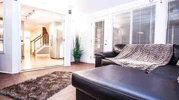 Smart-tv och eldstad