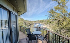 Outdoor dining - Texas Thistle #10 - Lakefront Villa with Resort Pool (Lakeway)