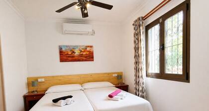 Talo 6 pax, 3 min Playa Palmasta, oma uima-allas, wifi, 8 min Palman keskustasta