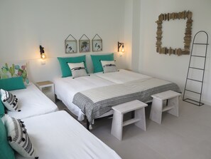 4 habitaciones, tabla de planchar con plancha y cuna de viaje 