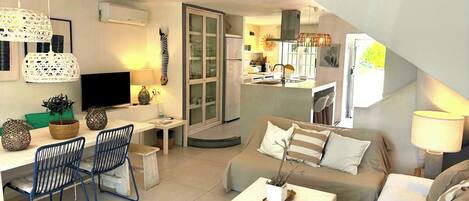 Smart TV, DVD player