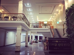 Free self parking - Flora Quy Nhon Hotel (Quy Nhon)