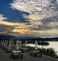 Área de parrillas y picnic