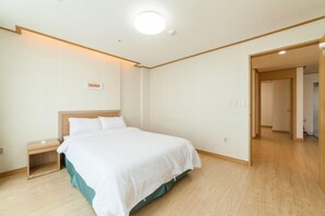ห้องสวีท (Silver) | ผ้าม่านกันแสง, Wi-Fi ฟรี