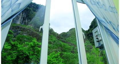 Hoan Chau Homestay - Hostel