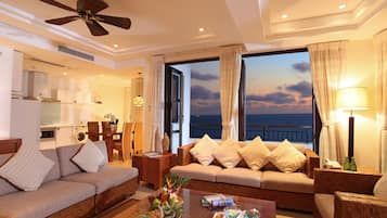 Luxury Suite, 2 Bedrooms, Sea View | In-room safe, desk, blackout drapes, soundproofing