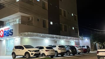 免費自助泊車