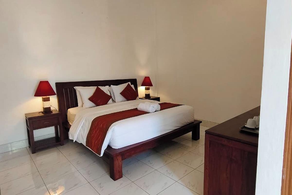 Deluxe kamer, balkon | 3 slaapkamers, een bureau, gratis wifi, beddengoed