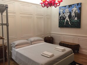 2 bedrooms, iron/ironing board, WiFi, bed sheets - The best position in Venice, at 30 mt from San Marco square (Venezia)
