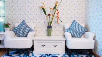 Superior Studio | 3 bedrooms, blackout curtains, iron/ironing board, rollaway beds