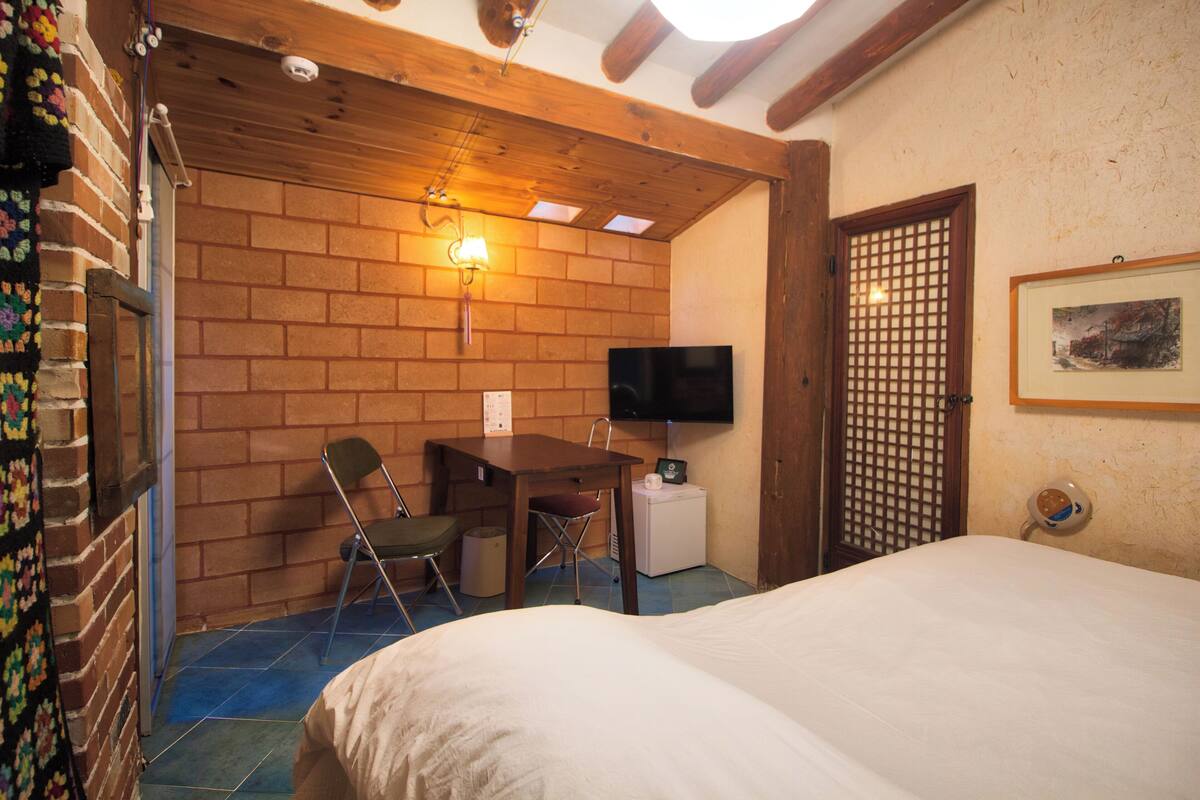 Traditional Double Room(Bong sun hwa) - Must contact the property before Check-In | 免費無線上網、床單
