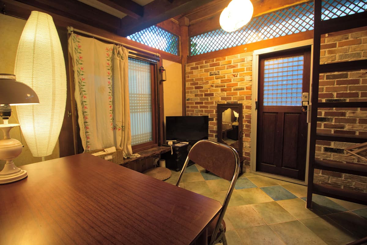 Traditional Loft(Che Songhwa) - Must contact the property before Check-In | 1 bedroom, individually decorated, free WiFi, bed sheets